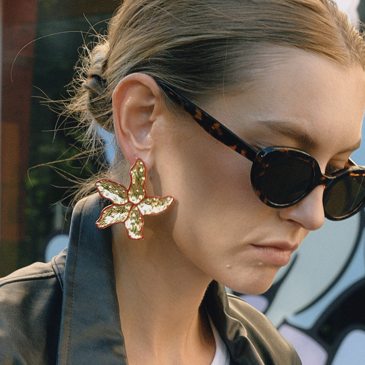 Aretes Kendall rojo