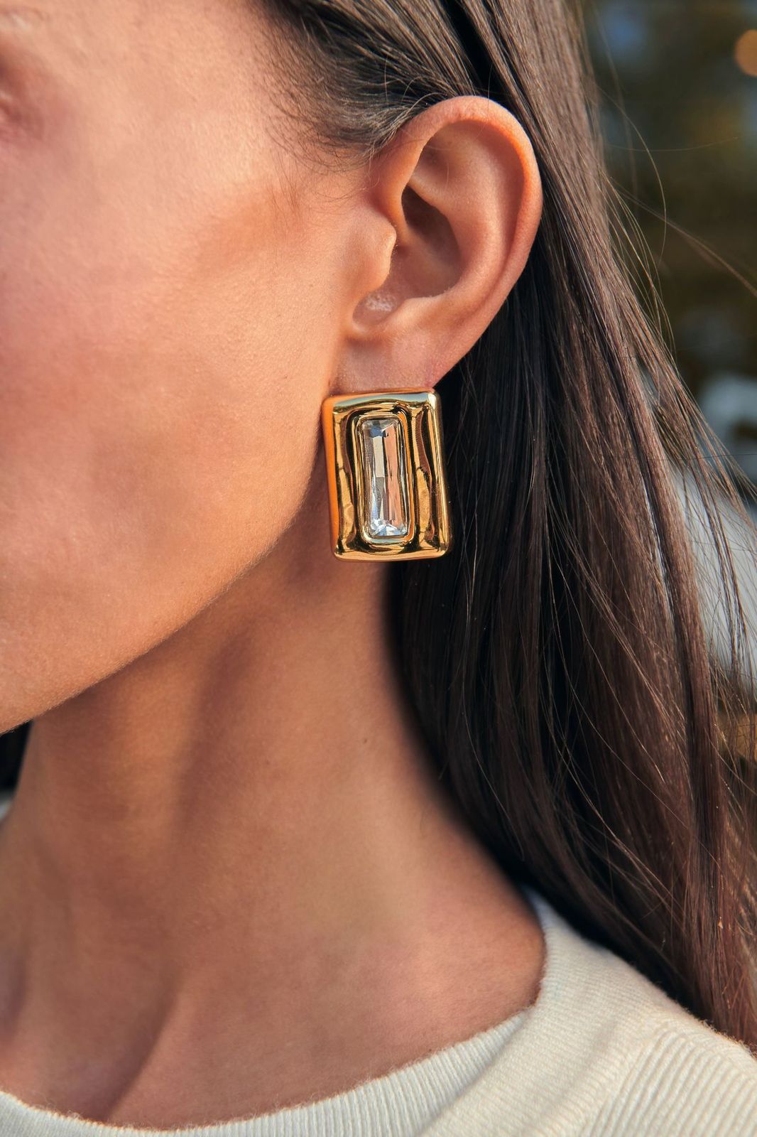 ARETES AURA