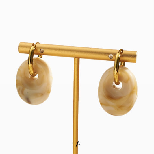 ARETES CAPRO NUDE