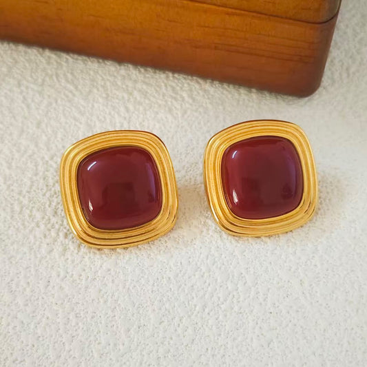 ARETES CANNES VINO